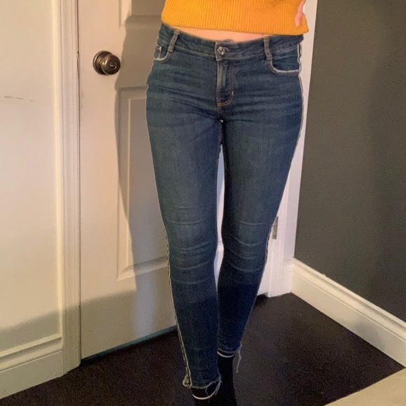 Zara jeans with stripe - Picture 3 of 10